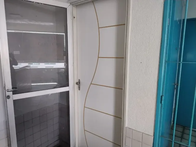 ALUGO SALA COMERCIAL EM PIEDADE,NA AV. AYRTON SENNA PROX. AO BOI QUENTE, SALA COM 37 M² E