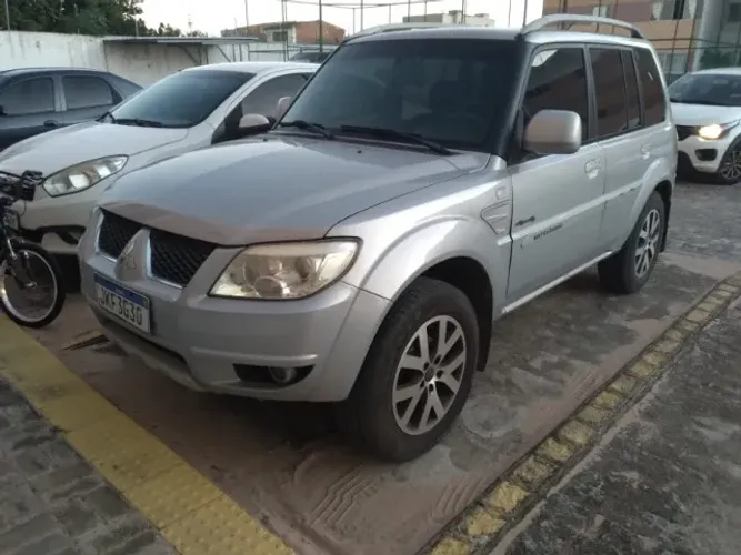 Mitsubishi Pajero TR4 2.0/ 2.0 Flex 16V 4X4 Aut. 2013