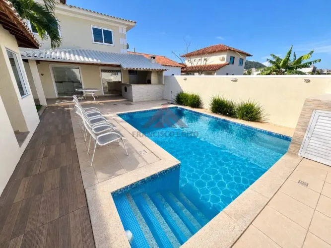 Casa com 5 quartos para alugar, 400 m por R$ 16.000/mês - Camboinhas - Niterói/RJ