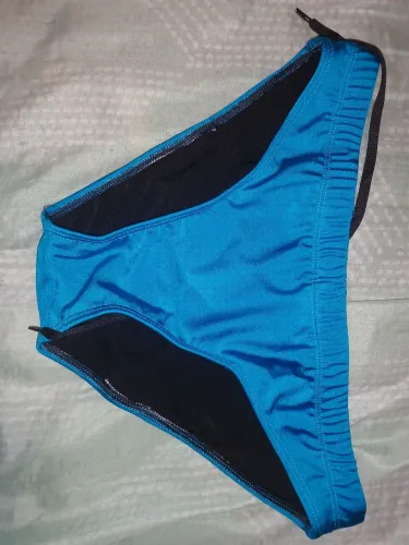 SUNGA CAVADA LISA AZUL TAMANHO M