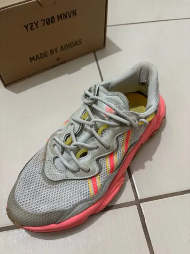 Tênis Adidas Ozweego