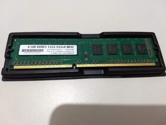memória RAM de desktop (RAM) de 4GB DDR3 com frequência de 1333 MHz.