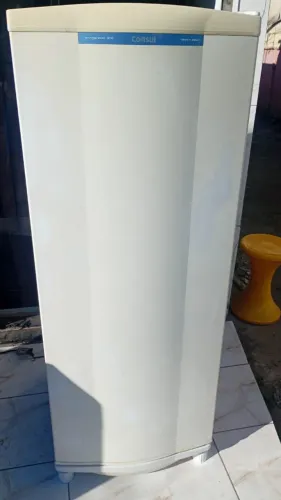 Geladeira consul 300 litros nova nunca mexida, valor 710,00 aceito cartão