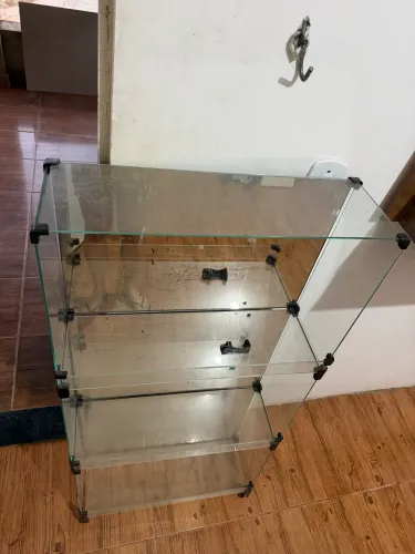 Balcão de vidro modulado vitrine 1,30 x 0,63cm e 0,20cm prof