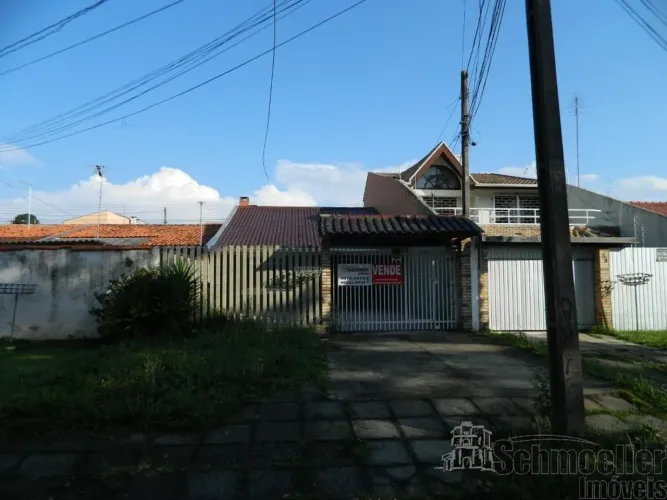 CASA EM TERRENO INDIVIDUAL PARA ALUGAR NO XAXIM.