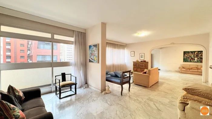 Apartamento de aproximadamente 380 m² à venda  4 quartos, 1 suíte, 2 vagas  Savassi
