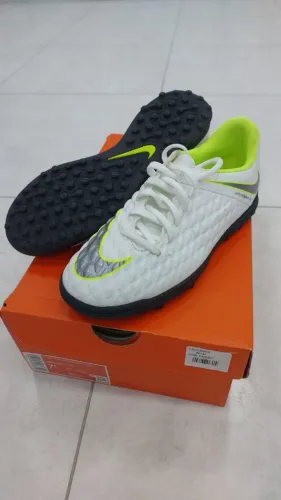 Chuteira Society Nike Hypervenom NOVA 