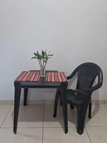 Mesa com 4 cadeiras