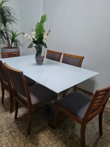 Mesa de Jantar de 6 lugares da Jacaúna
