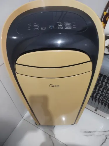 Ar condicionado portátil - MIDEA 9000 BTUs