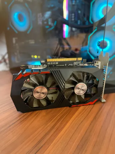 GTX 1050 1050TI 4GB LACRADA COM GARANTIA