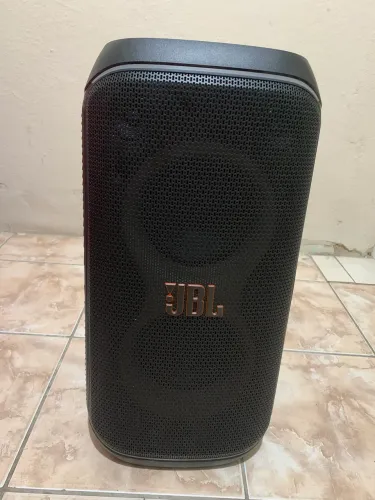 VENDE-SE JBL PARTYBOX CLUB 120