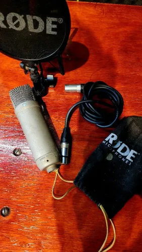 Microfone Alemão RØDE NT1-A + kit completo