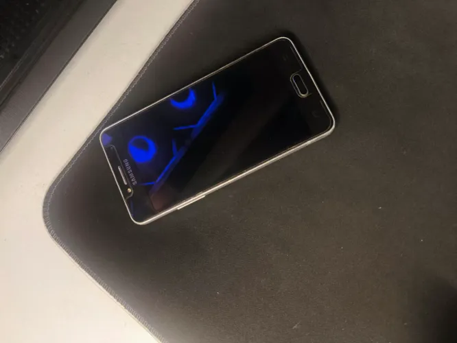 J2 Prime (super conservado)