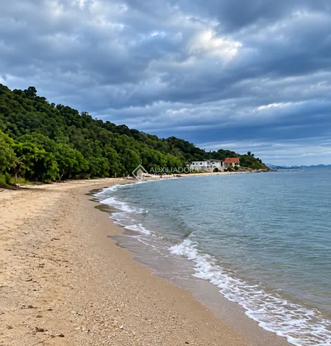 Terreno com 1560m² à venda em Barra do Aririú, Palhoça.
