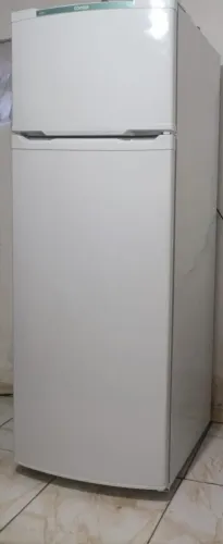 VENDO geladeira duplex gelo seco Consul .LIGUE OU WATS *.