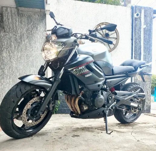 Moto XJ6 - IMPECÁVEL 