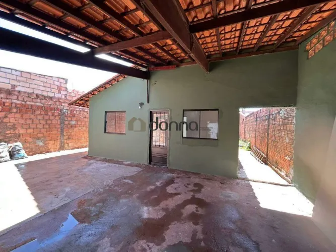 Casa Residencial à venda em Uberaba (Morumbi) 2 quartos, quintal e 2 vagas