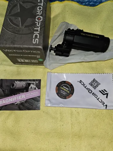 Magnifier Vector Optics 3x