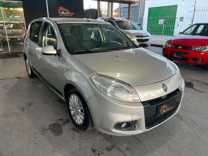 Renault Sandero Privilège Hi-flex 1.6 8V 5P 2012