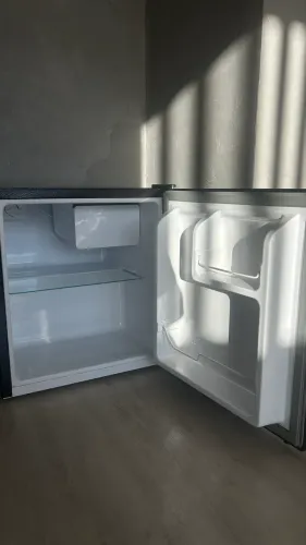Frigobar 44 litros (5 meses de uso)