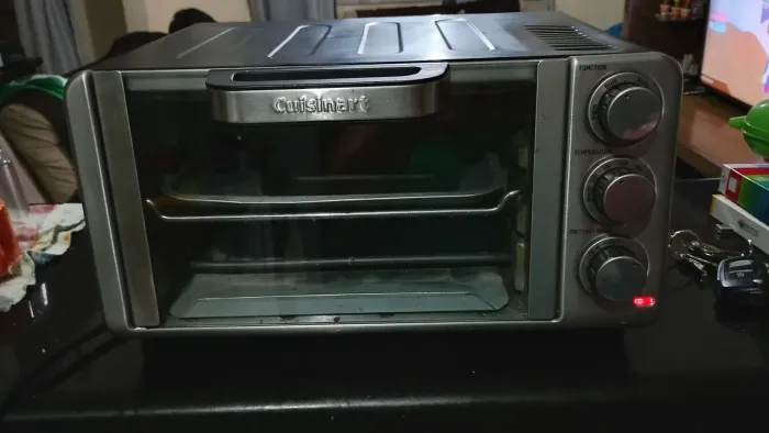 forno elétrico compacto Cuisinart, modelo TOB-80 ou similar, em aço inoxidável 10 litros