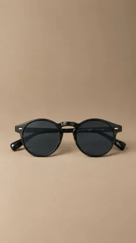 Óculos Solares e lentes coloridas estilo Playboy