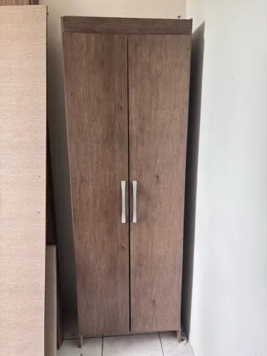 Multiuso 2 Portas - Ótimo Estado, retirada por conta do comprador.