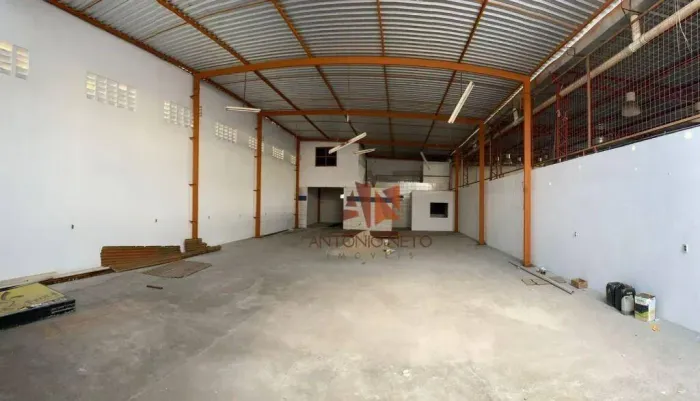 Galpão para alugar, 440 m² por R$ 7.000,00/mês - Messejana - Fortaleza/CE