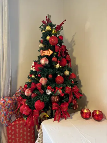 Árvore de Natal com acessórios 1,50m