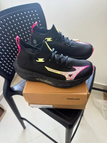 Mizuno Neo Vista Novo - Tamanho 40 BR