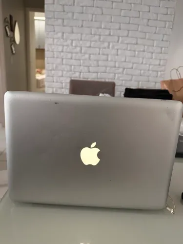 Mac book pro 2011 ( leia o anúncio ) 