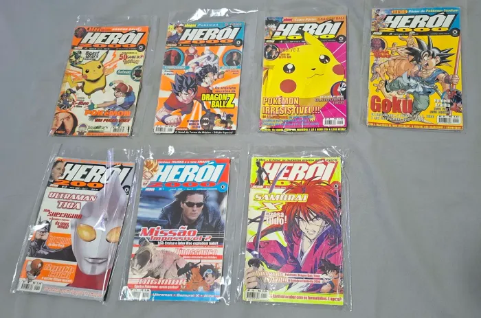 Lote revistas herói 2000