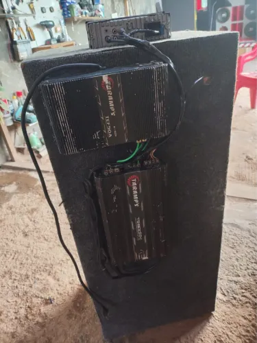 Vende se caixa completinha