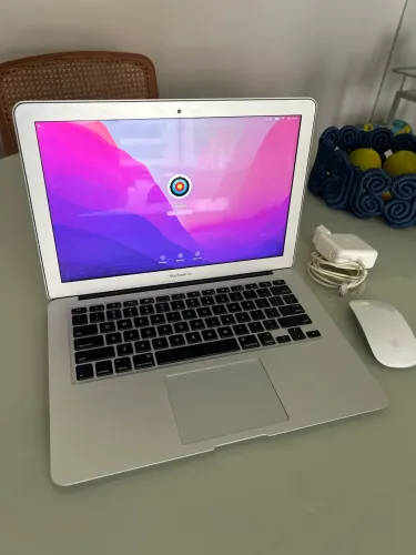 MacBook Air 13" 2017 | Intel i5 | 8GB RAM | SSD 128GB + Mouse Apple Original