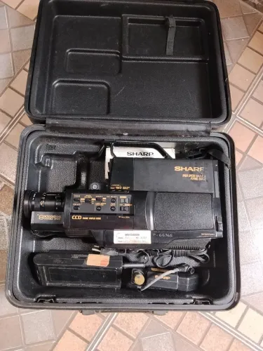 Antiga filmadora Sharp