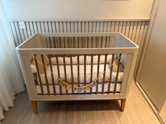 Berço Infantil Moderno