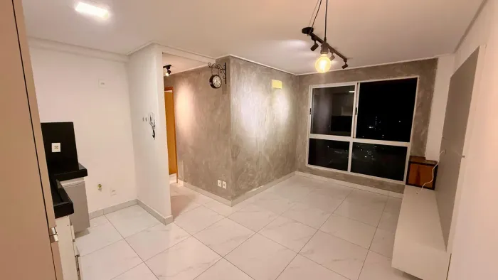 Preço baixo! Apartamento com 2 quartos sendo 1 suite no Jardim Luna/Brisamar
