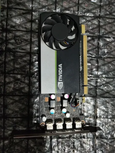 NVIDIA T600 4GB - COM DEFEITO / PARA REPARO