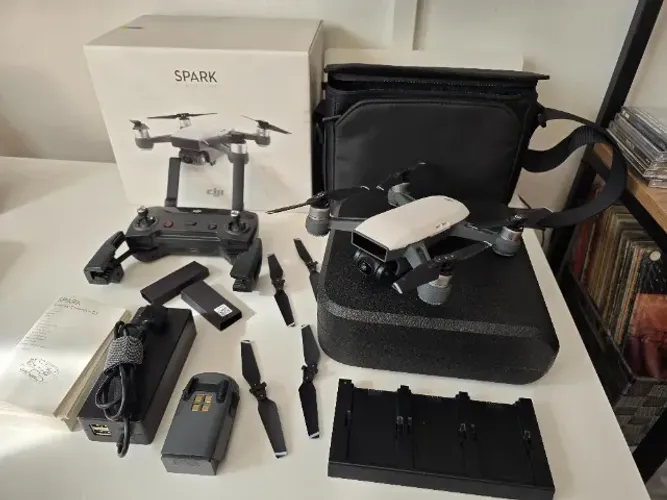 DJI Spark Completo (Para Retirada de Peças / Reforma) - Sem Bateria