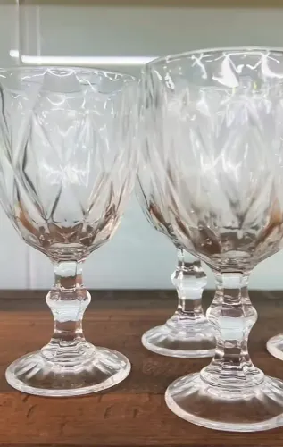 Taças de vidro