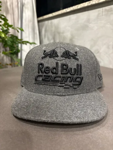 Boné Red Bull