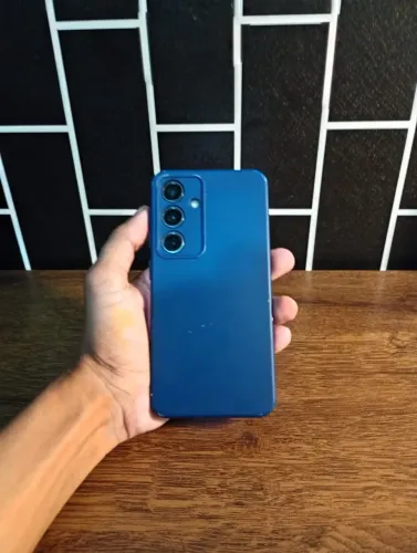 Celular S24