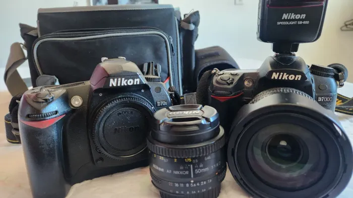 Kit completo nikon d7000 + 2 lentes + flash +brinde