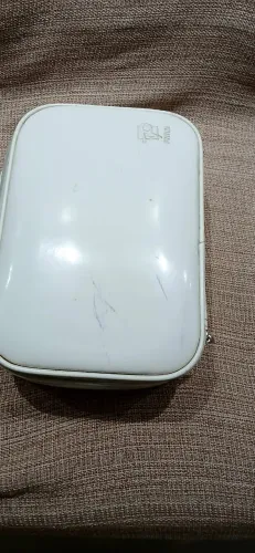 Maleta branca universitária