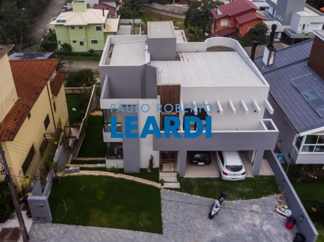CASA TÉRREA - TRINDADE - SC