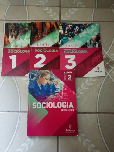 Livros de Sociologia - Poliedro - 4 volumes - 2023 e 2024 - Semi novos