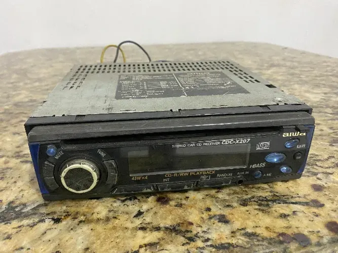 Som Automotivo Aiwa CDC-X207 CD Player com AUX