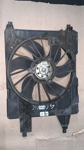 Ventilador do Radiador Renault Megane/Kangoo/Scenic 2004 à 2013  *9
