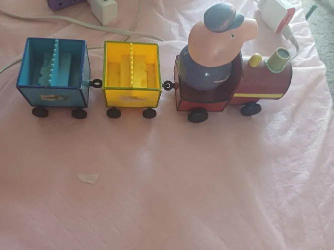 Trem do Peppa Pig com 3 vagões